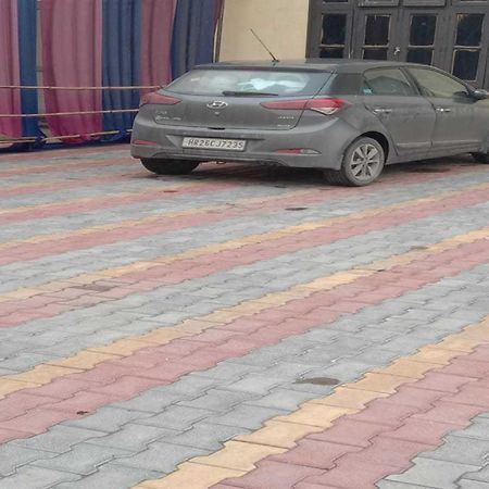 Spot On Hotel Deepak Palace Amritsar Exterior photo